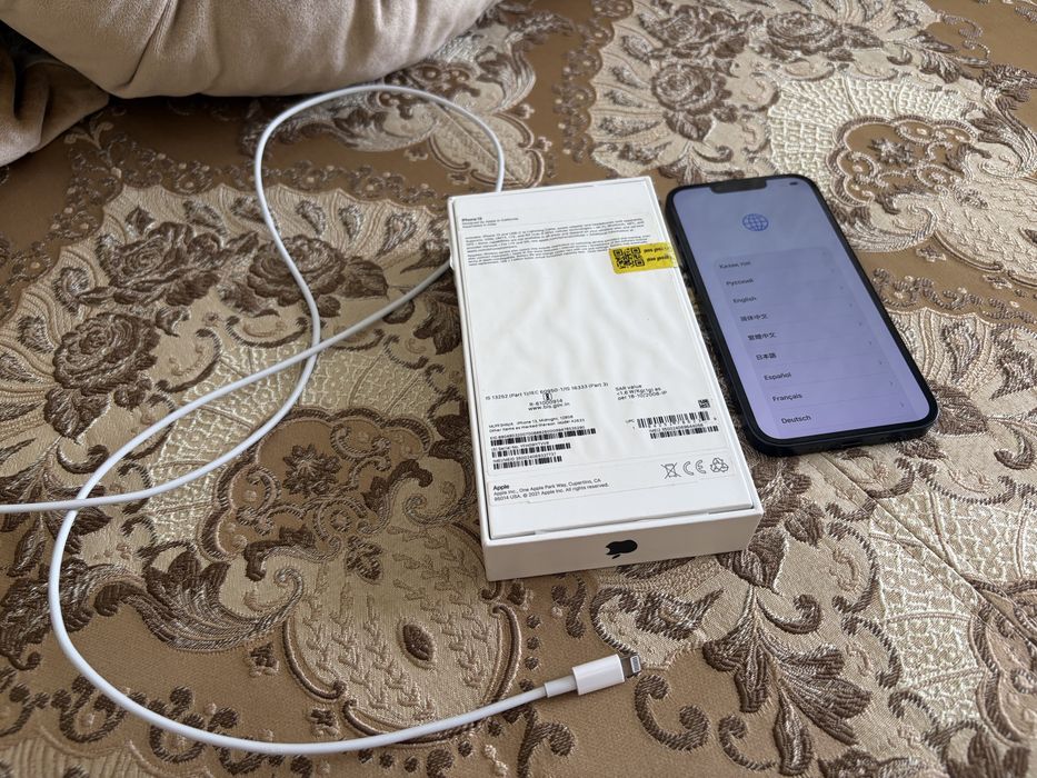 Продам iphone 13 в отличном состоянии