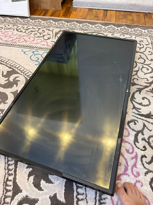 Продам телевизор LG