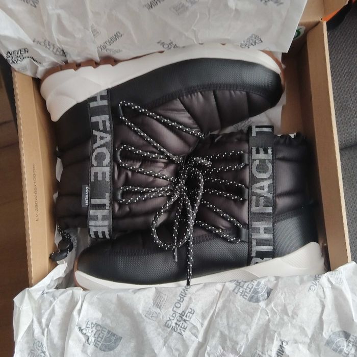 Чисто нови оригинални апрески the north face