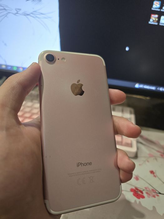 Продам iPhone 7 32 gb