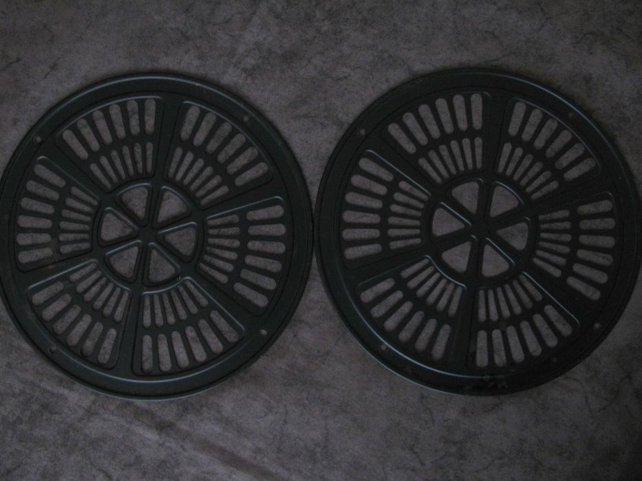 Капаци  Говорители ,  Предни , Големи ,  Метални  ,  Яки  ,  от  70 те