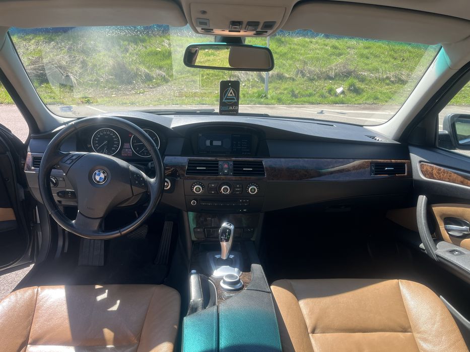 BMW E61 530xd LCI
