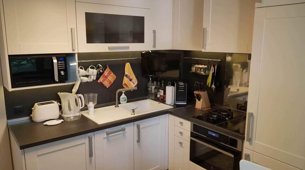 Дава се под наем Тристаен апартамент в София, Хиподрума - 85 кв.м за 850 € - Снимка #3