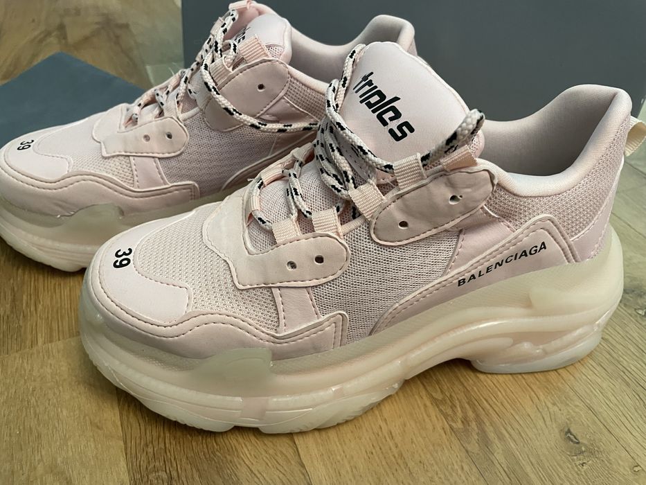 Balenciaga Triple S маратонки