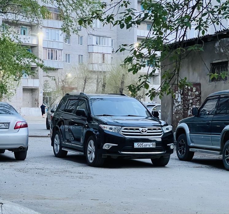 Toyota Highlander 2011ж