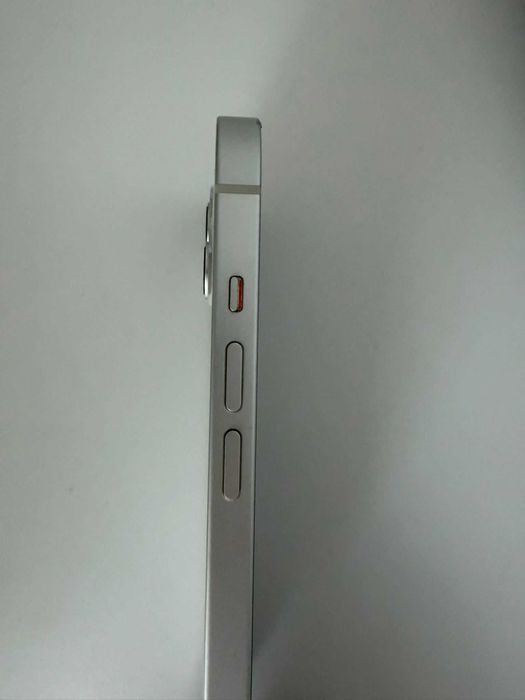 iPhone 13 128GB STARLIGHT stare foarte bună | liber de rețea