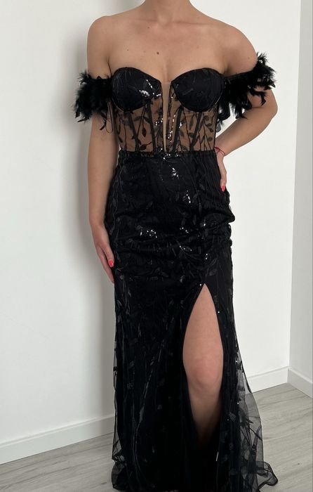 Vand rochie de seara