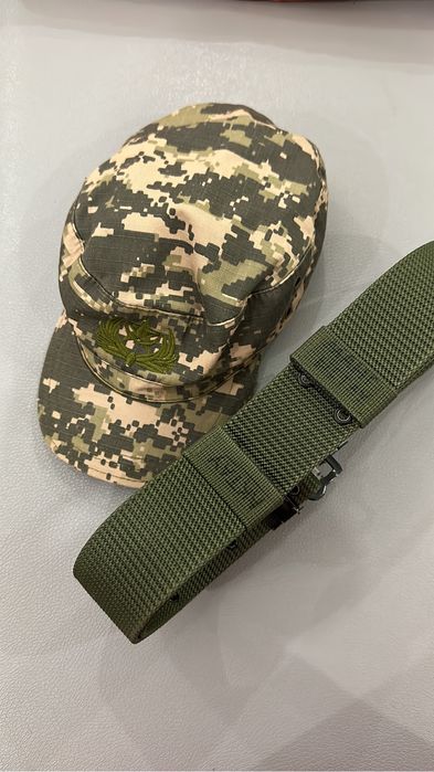 Кепка и ремень