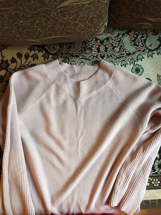 Женскаая шерстянная кофта