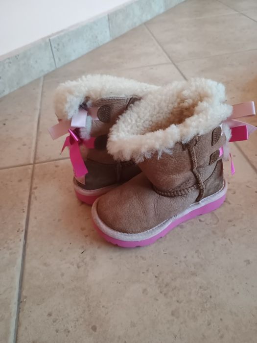 Детски апрески UGG 26 номер