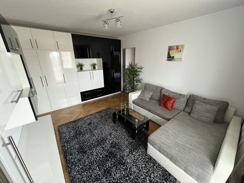 Apartament 2 camere de vanzare