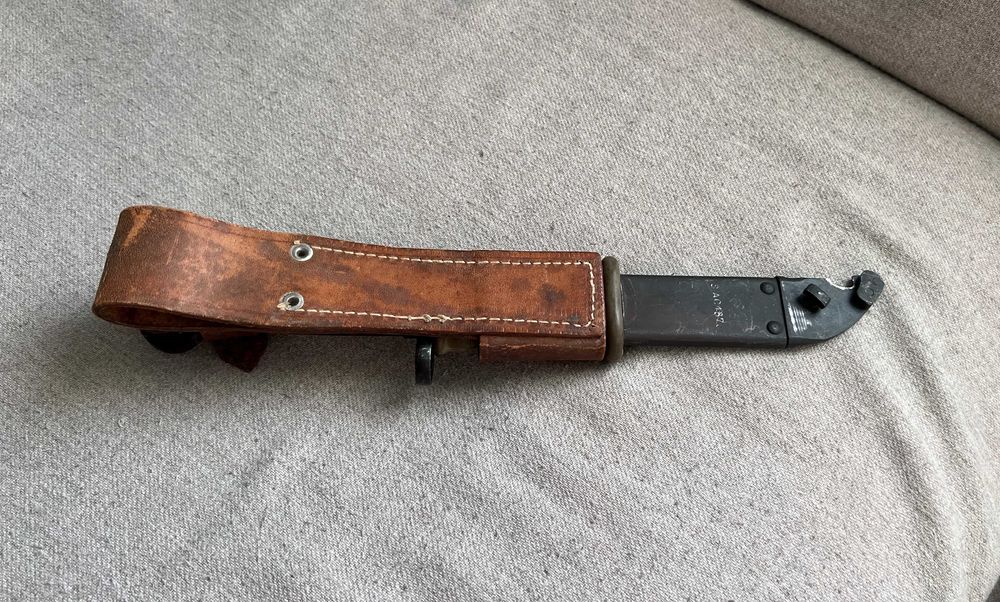 Baionetă militară AKM cu teacă și toc piele original MAPN colecție