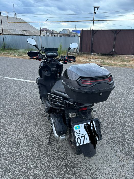 Продам скутер Танк на учете