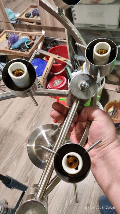 Люстра 6 рожков, продается