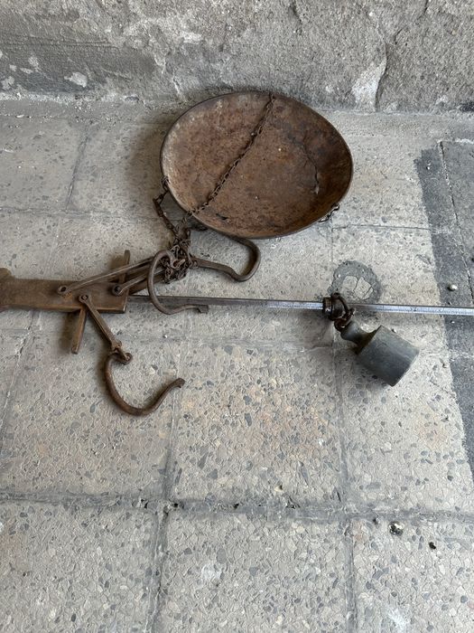Стар ръчен кантар