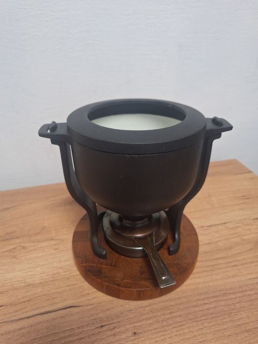 Set fondue din fontă emailată