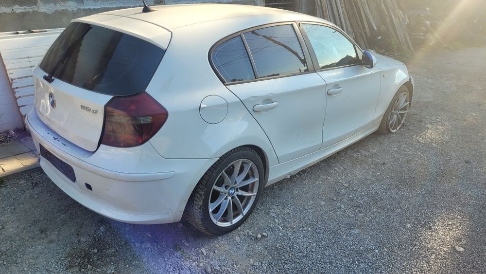 Bmw 118d 143k на части