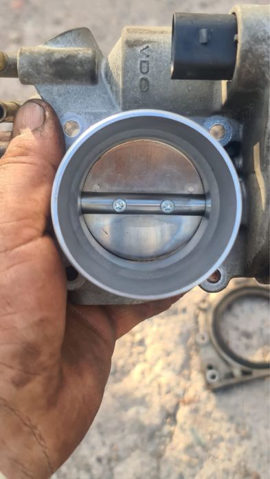 Дроссельная заслонка