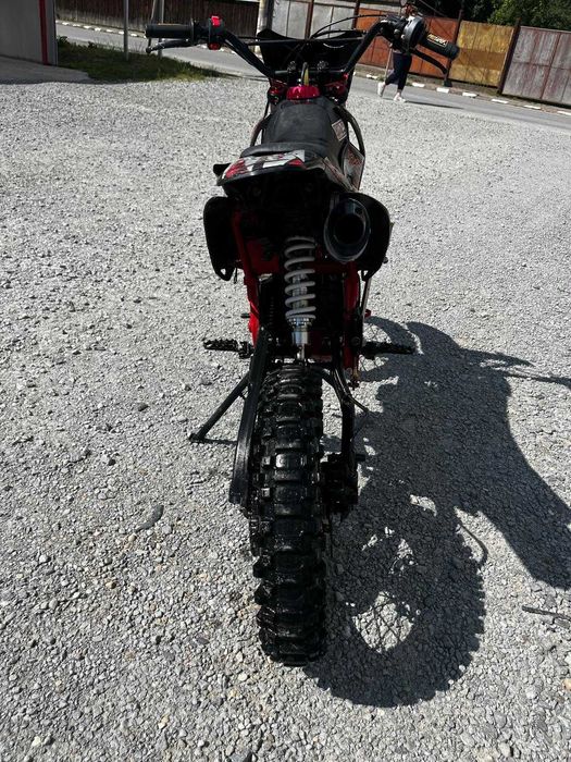Vând   Cross 125