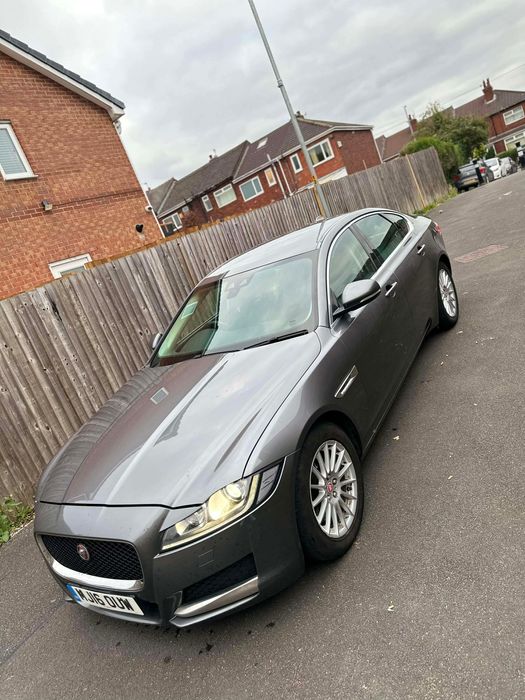 Vând jaguar xf 2016