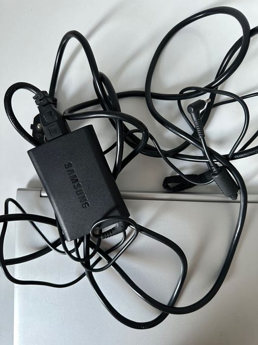 СРОЧНО ПРОДАМ Ноутбук Samsung Series 9 NP900X4D