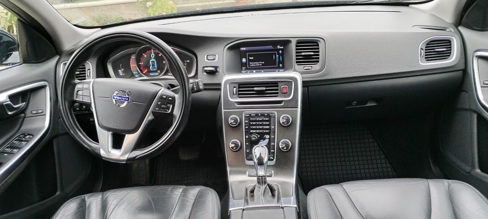 Volvo V60 plug - in - hybrid