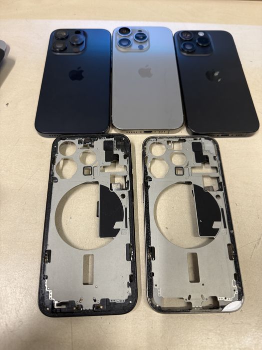Carcasa originala iphone 15 pro
