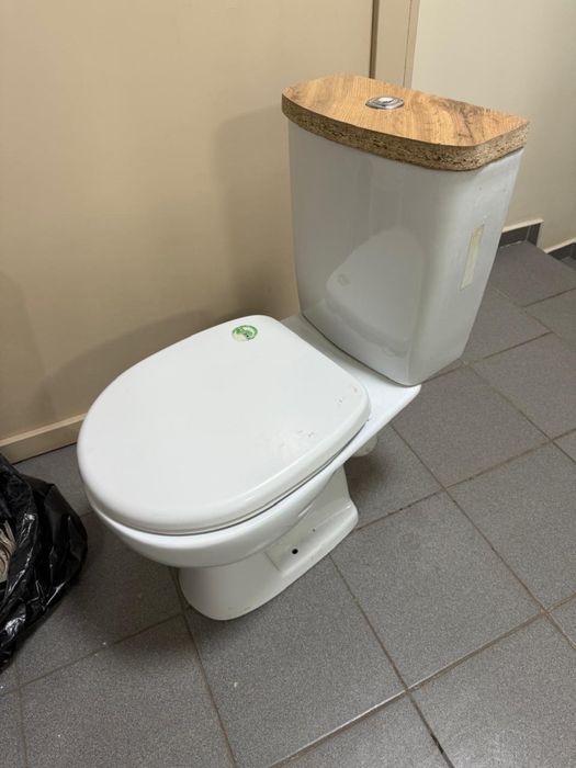 Унитаз бу В хорошем состоянии