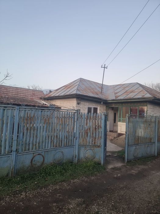 Casa de vanzare..