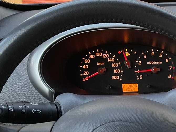 Vand auto NISSAN MICRA 1,2 , 2003