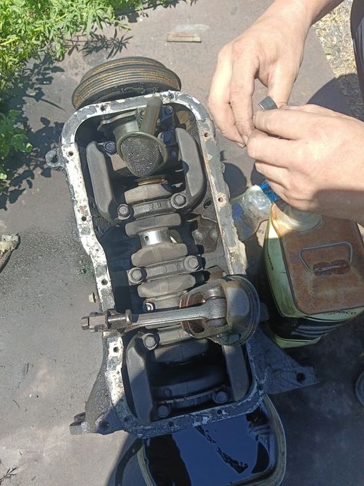 Запчасти двигатель на Ниссан Альмера