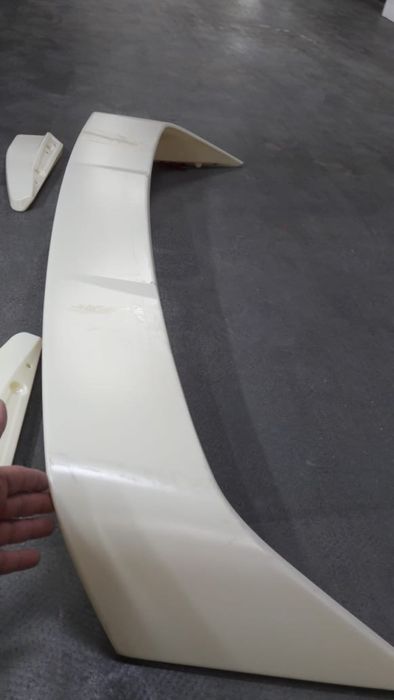 спойлер Subaru Legacy BL5