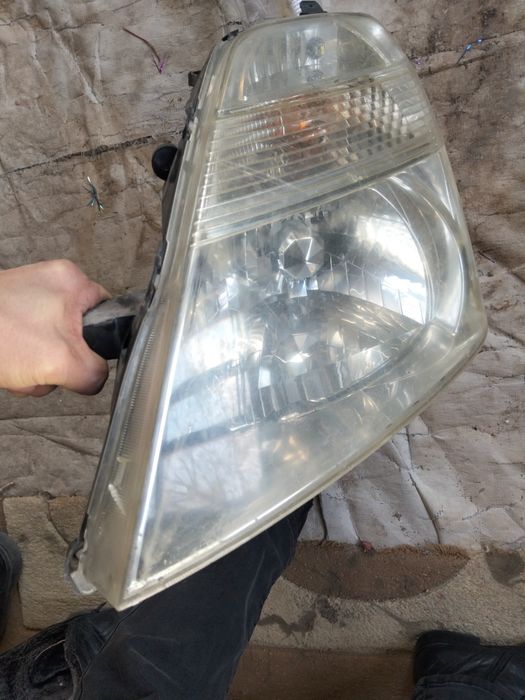 Фара на Хонда стрим rn3