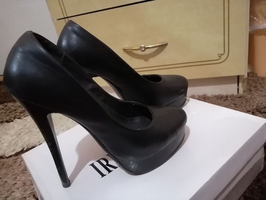 Разгружаю свой гардероб