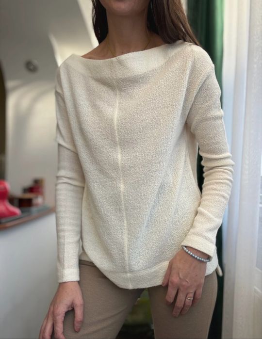 Pulovar zara , 80% lana disponibil pe 3 marimi , S , M , L