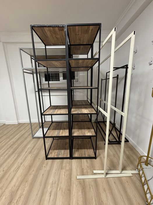 Вешалки для одежды и обуви