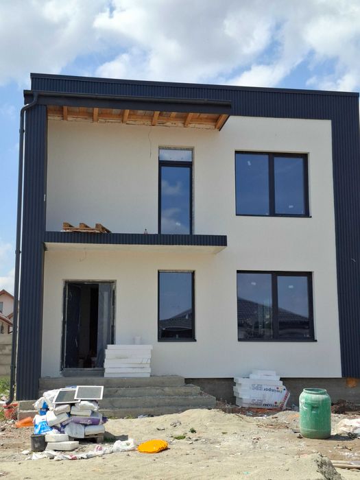 Pantelimon Ilfov,p+1,4 camere 3 bai dressing,335mp proprietate,asfalt,comision 0% pentru cumparator