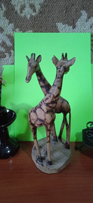 Подарки:сувенир жирафы из дерева,ручная работа,набор украшений,Бокал в