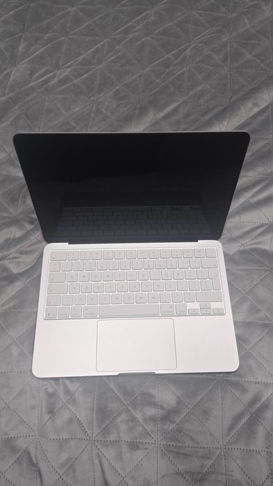 Apple MacBook Neo 512 GB, неразличим от нов