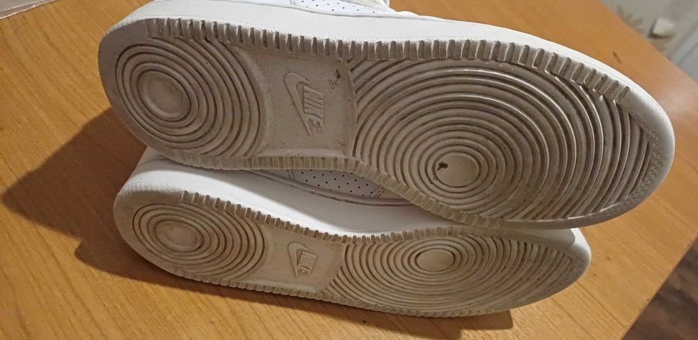 Обувки високи найк