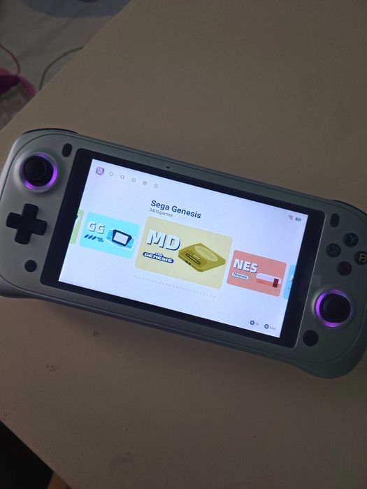 2 Топ яки ретро конзоли H5 + J55 (5.5") 64GB – нови + подарък!