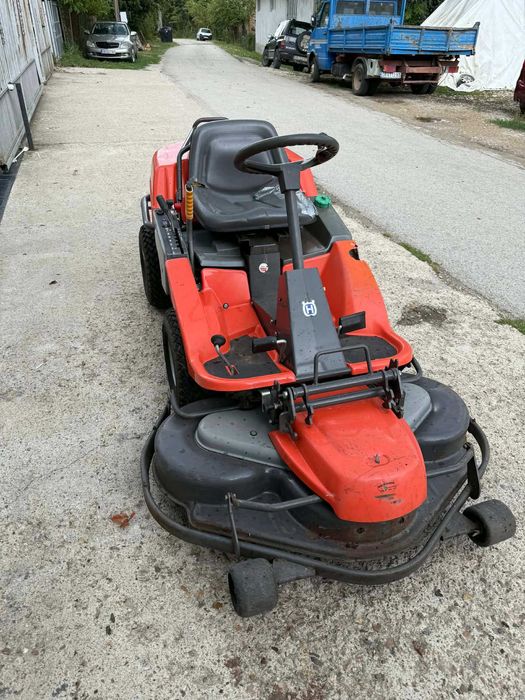 Продава се косачка husqvarna.