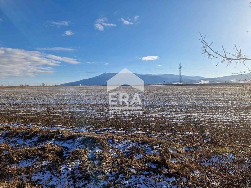 Ера Тера продава парцел до Околовръстен път!