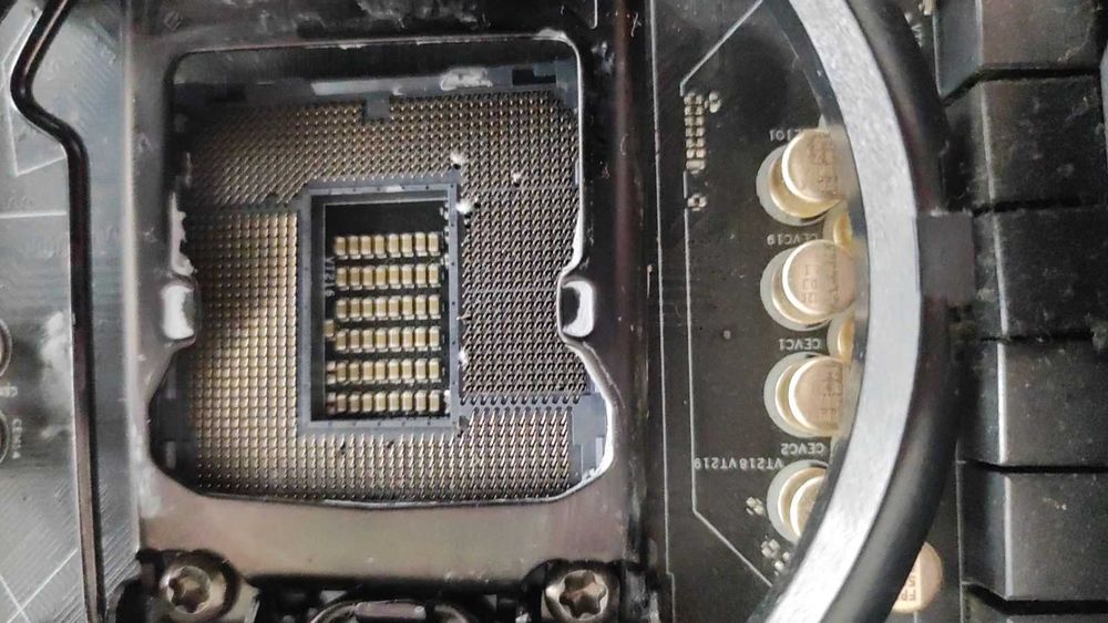 Дънна платка ASRock и процесор i5 6600