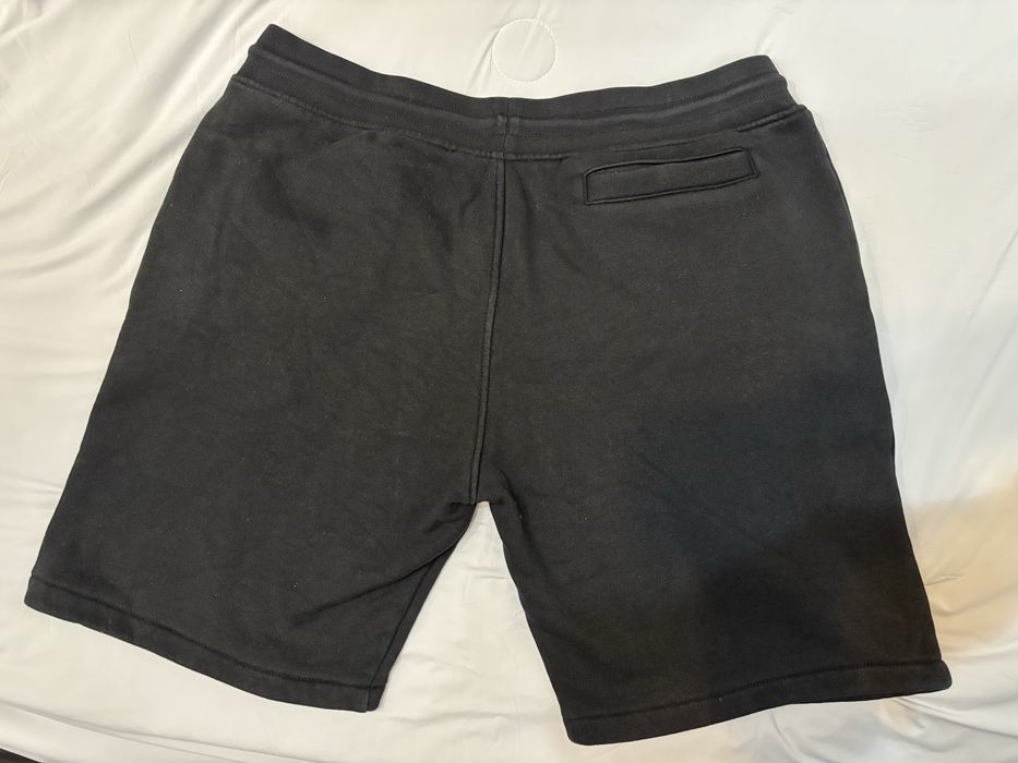 Pantaloni scurti Guess marimea L