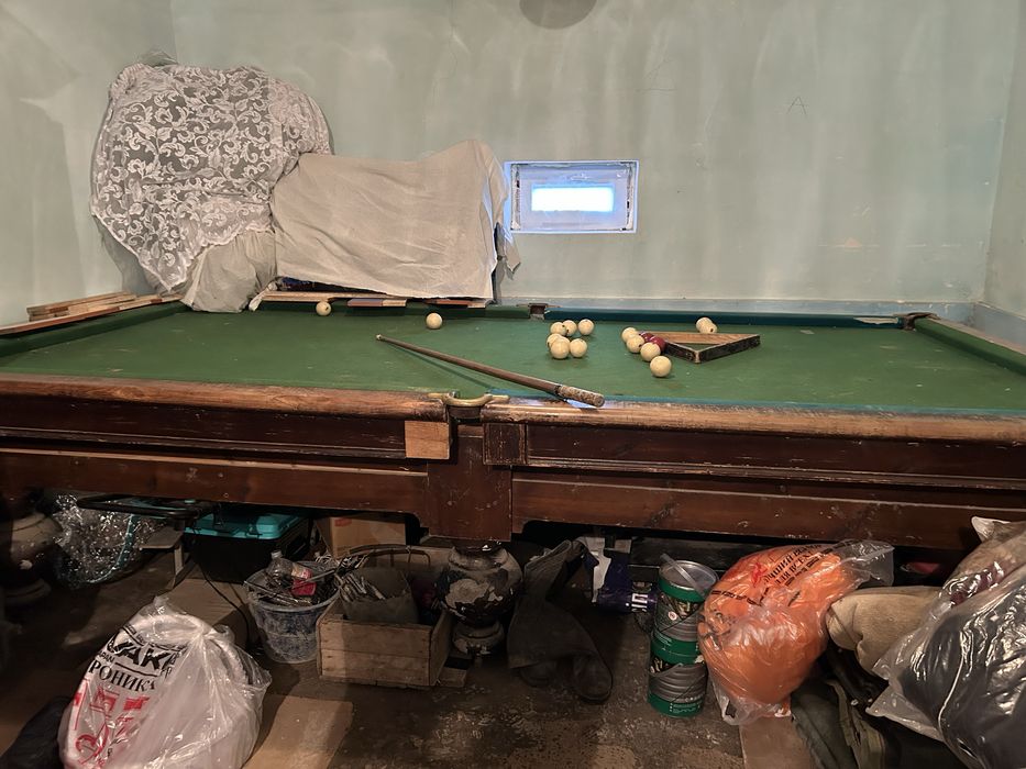 Бильярдный стол