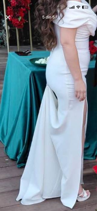 Vand rochie de mireasa