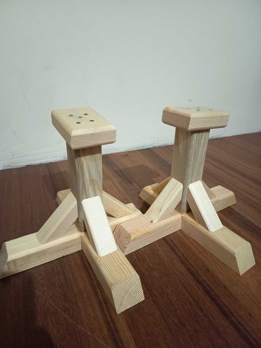 Дървени стойки за баланс – йога, гимнастика, акробатика