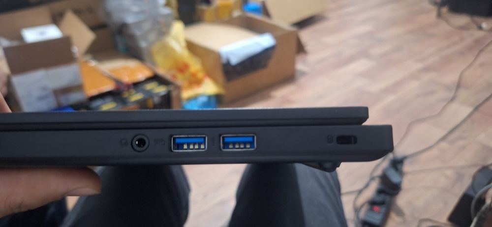 Ноутбук acer      .