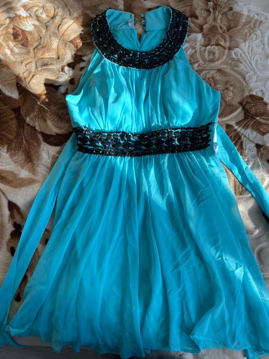 Продам женский платье